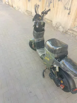 دراجه شحن R9للبيع موديل26نضيفه بطاريات نضاف