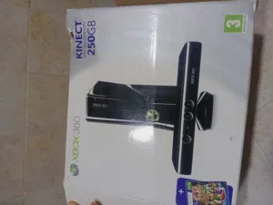 اكس بوكس 360 SPECIAL EDITION  اسود 250GB الجهاز ما قد جربته ولا اعرفله لأنه جاني من واحد