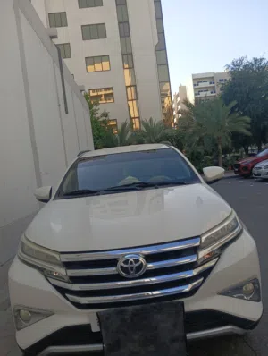 تويوتا راش حاله ممتازه بدون مصاريف