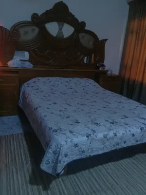 غرفه نوم نضيفه بسعر مناسب