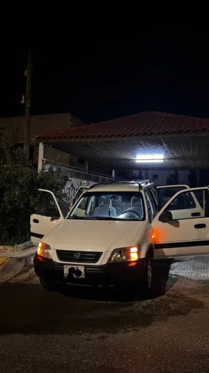 هوندا CR-V 2000 مستعملة بحالة ممتازة مع مواصفات يابانية وميزات حديثة