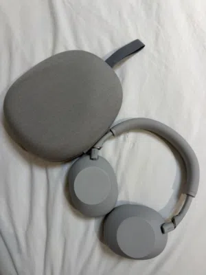Sony WH-1000XM6 مستعمل