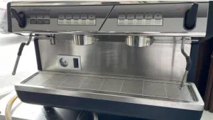 مكينة قهوة إيطالية