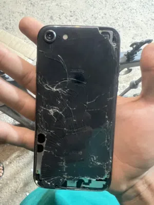Apple iPhone 8 64 GB in Tripoli