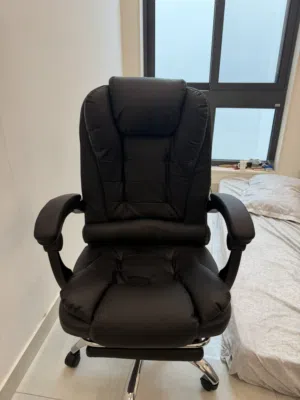 كرسي مكتبي بطابع عصري مريح جدا