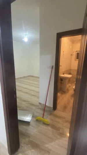 145 m2 5 Bedrooms Apartments for Sale in Amman Al Qwaismeh