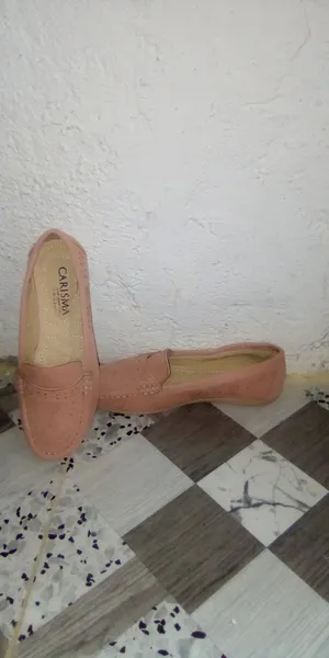 حذاء مريح للبيع 2023