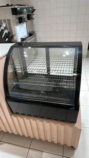 For sale: Zinat display stand, excellent  condition, under warranty