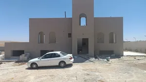 3 Bedrooms . 4 Bathrooms . 340 m22