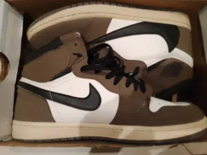air Jordan 1 Travis Scott