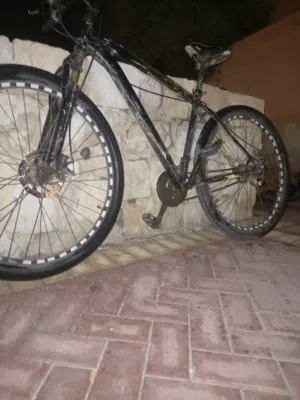 سيكل للبيع حالته ممتازه السعر 20 دينار
