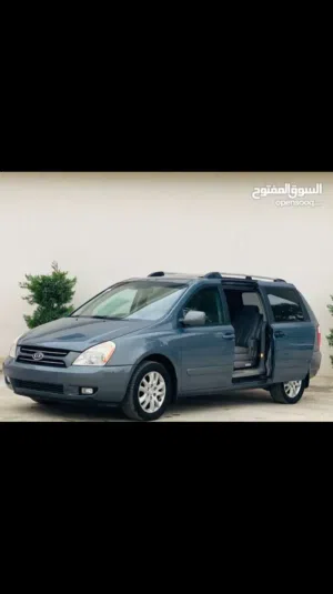 كيا سيدونا 2010