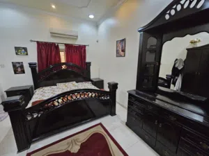 طقم حجرة نوم خشب بحريني 100%