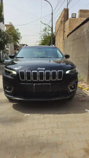 جيب شيروكي 2019 ( Limited  ) امريكي وارد