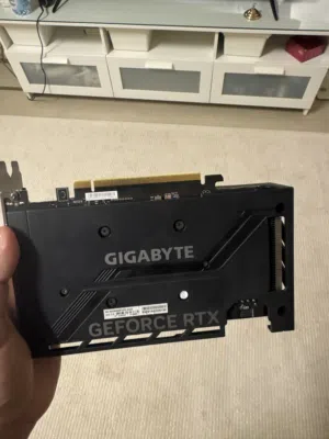 كرت شاشة RTX4060 مستعمل نظيف