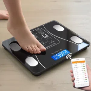 ميزان ذكي بشكل أنيق وعرض رقمي مضيء المميزات