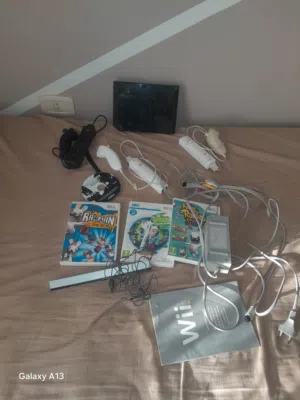 Nintendo wii في حالة جيدة جدا ،موجودة في سوسة