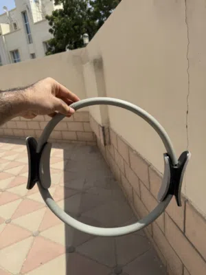 معدات رياضة شبه جديدة كليا استخدام قليل سعر البيع لكل قطعة