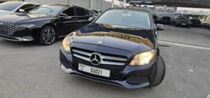 مرسيدس بنز C300 فورماتيك نضيف جدا حاله ممتازه فل مواصفات بنوراما داخليه مميزه 2.0cc AMG