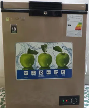 مجمدة 6 قدم شبه جديدة