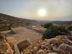 خلة العقد وحشة، تصنيف أ كوشان طابو