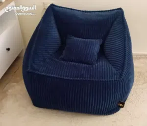 كنبة بينج بانج داخلها بلوسترين بحاجة لبوسترين زيادة استعمال بسيط شبه جديدة لون كحلي للبيع بسعر مغري