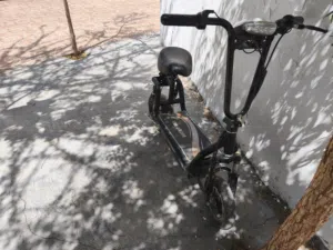 سكوتر كهربائي للبيع.