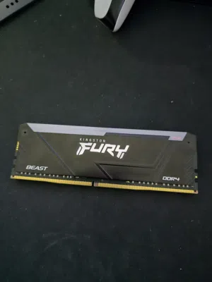 Kingston Fury Beast RGB 16GB DDR4 3600MHz