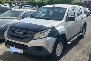 Isuzu MU-X Standard 2015