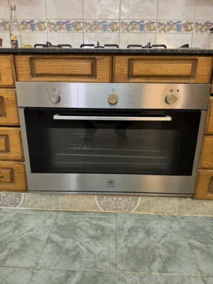 فرن و طباخه للبيع