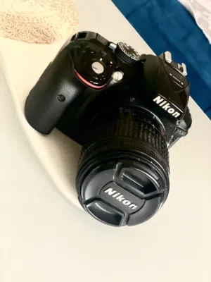 كاميرا نيكون d5300 استعمال شخصي.