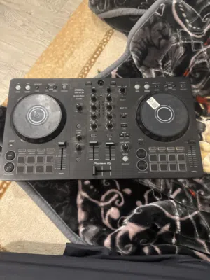 للبيع كنترولر دي جي Pioneer DJ DDJ-FLX6 �