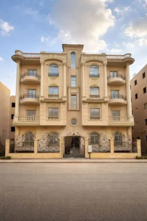 شقة لقطة بسعر تجاري بالقاهرة الجديدة