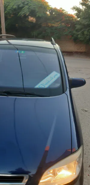 Used Opel Zafira in Tripoli