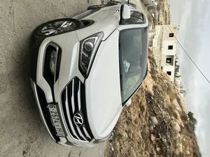 used-hyundai-santa-fe-in-hebron