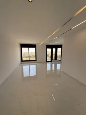 225 m2 3 Bedrooms Apartments for Sale in Amman Airport Road - Manaseer Gs