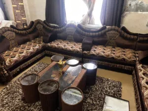 طقم خليجي استخدم 22 مقعد
