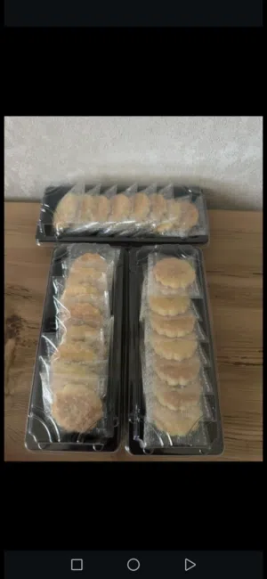 للبيع رهش و معمول وكرات التمر المحشية بالطحينية