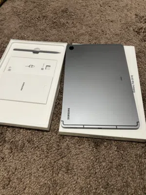 تاب s9 fe ذاكره 128 جيجا جديد ب الكرتون ب 300$