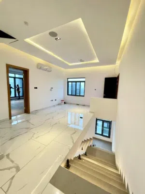 120 m2 2 Bedrooms Townhouse for Rent in Basra Jaza'ir