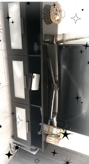 طاولة وسط مع طاولة LCD ايكيا وطربيزه مستعمل