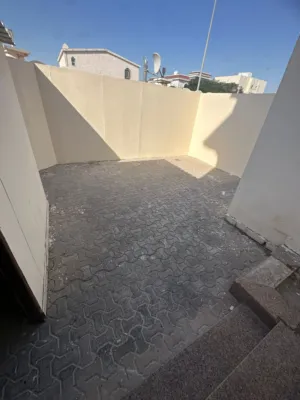 ‏تجارية ‏.‏ 1613 م٢ ‏.‏ الوسيط‏2