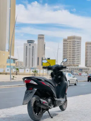 Yamaha.  125.      2024