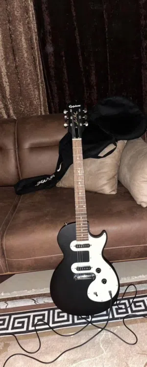اليكتريك جيتار النوع Epiphone Les Paul melody maker