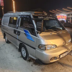 باص هونداي h100 موديل 2001 للبيع بسعر مغري