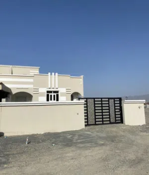 200 m2 2 Bedrooms Villa for Sale in Al Dakhiliya Sumail