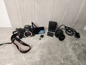 DSLR Cameras . Canon . Used0