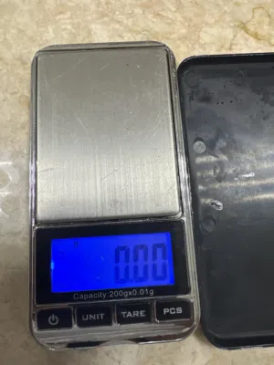 ميزان صغير حساس