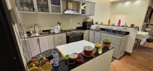 شقة أرضية بمدخل خاص مؤثثة بالكامل للإيجار  Ground flor apartment for rent