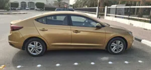 هونداي ألنترا 1600cc- ذهبي - 2019